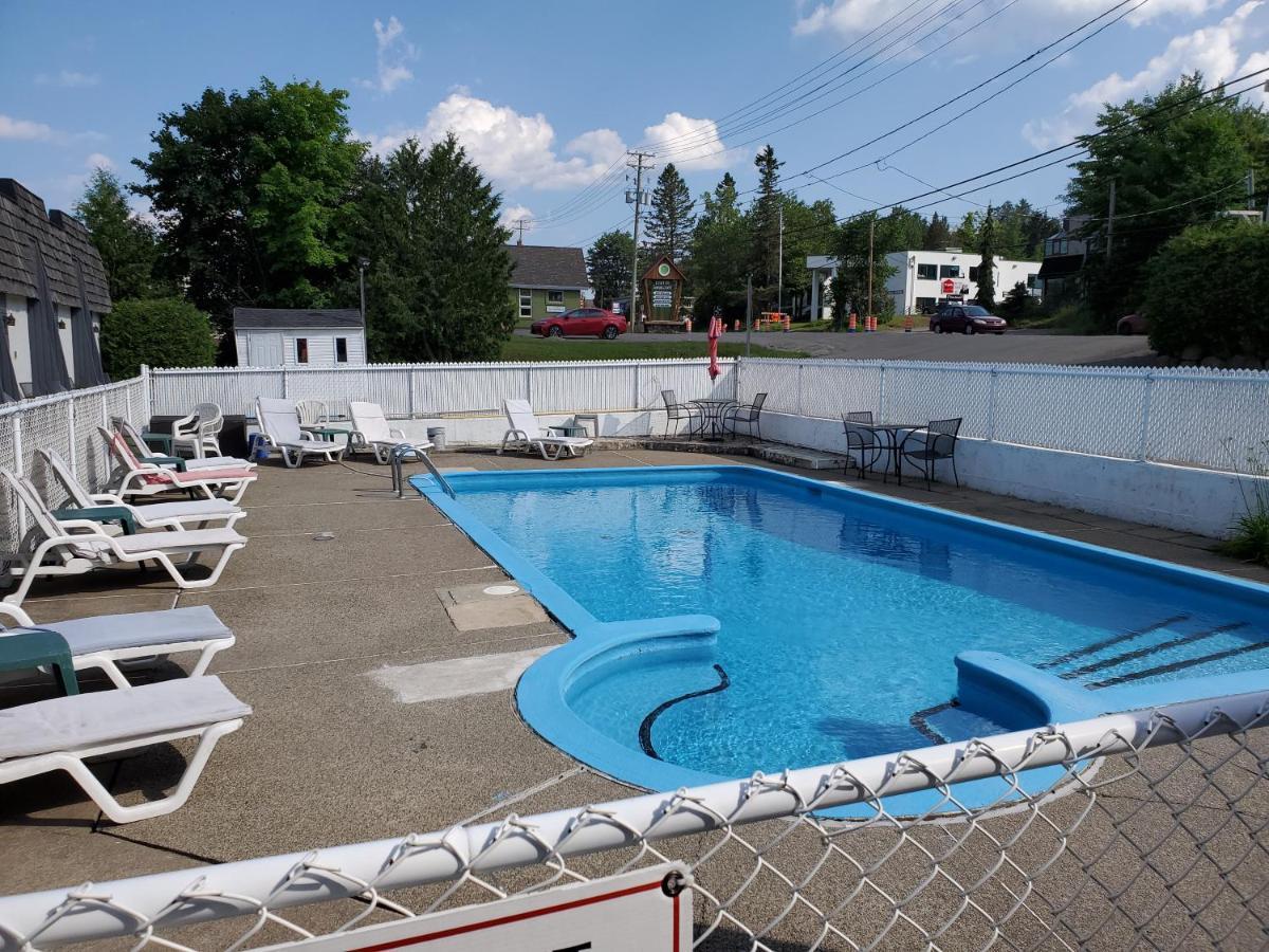 Auberge Champetre Sainte-Adele Bagian luar foto