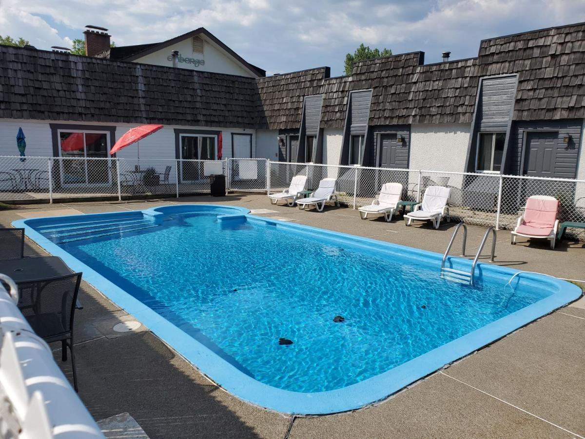 Auberge Champetre Sainte-Adele Bagian luar foto