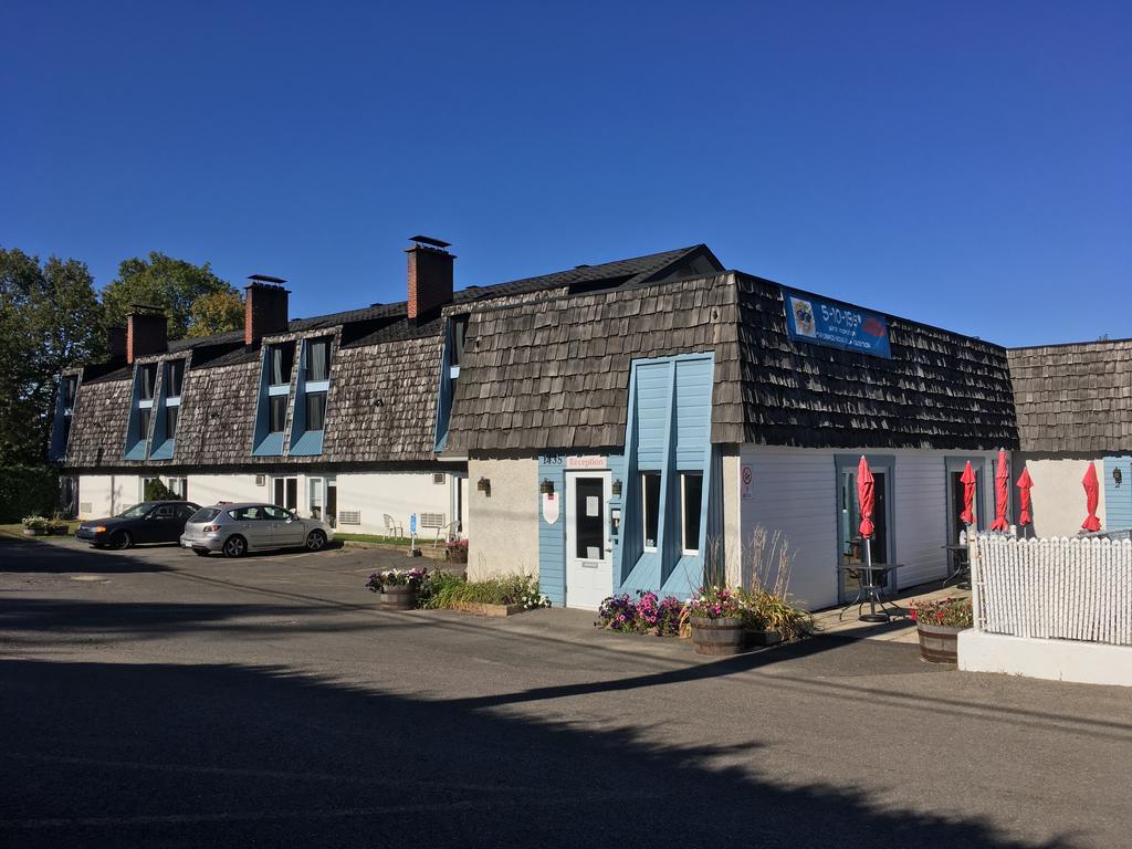 Auberge Champetre Sainte-Adele Bagian luar foto